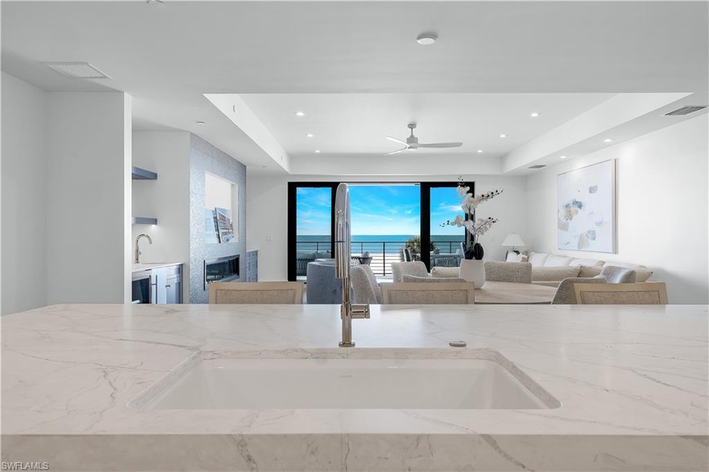 6230 Estero BLVD # 101