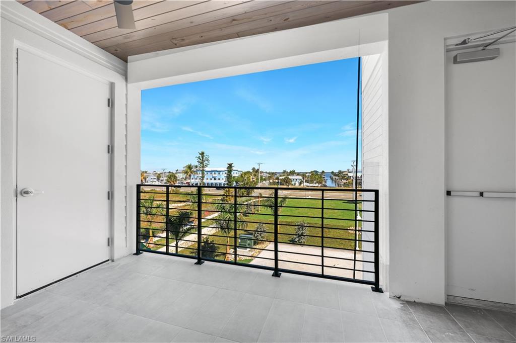 6230 Estero BLVD # 101