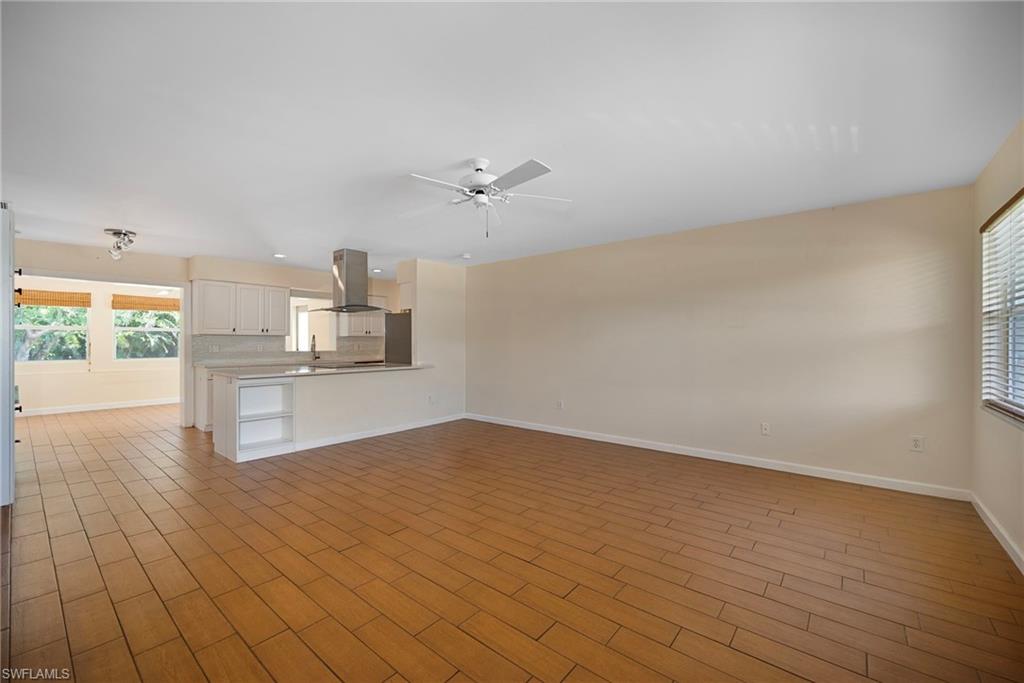 1136 Illinois DR