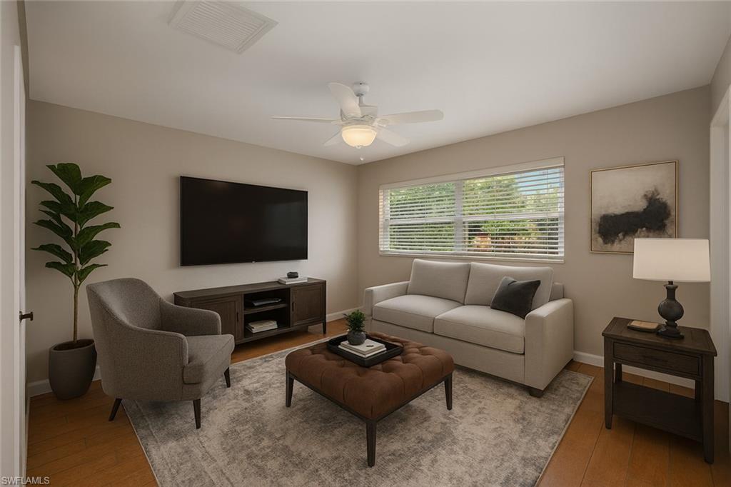 1136 Illinois DR