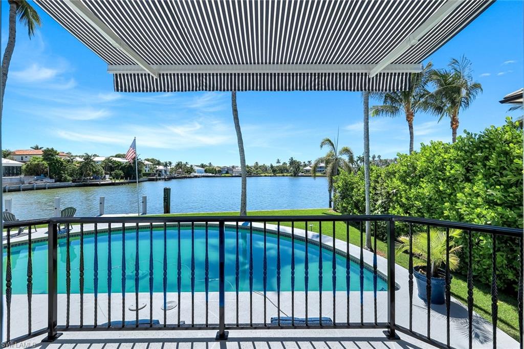 400 Spring Line DR