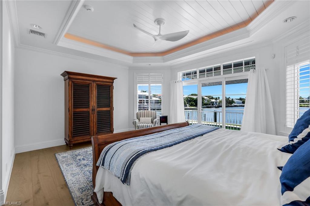 400 Spring Line DR