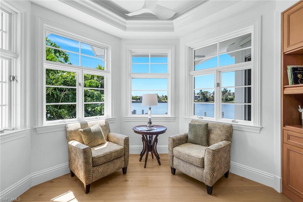 400 Spring Line DR