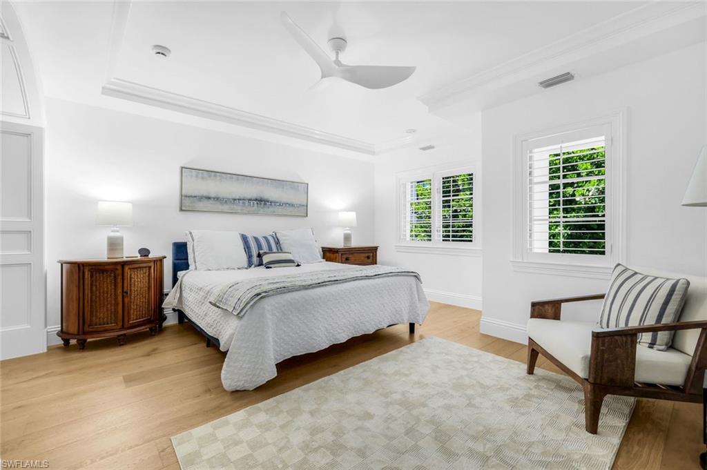400 Spring Line DR