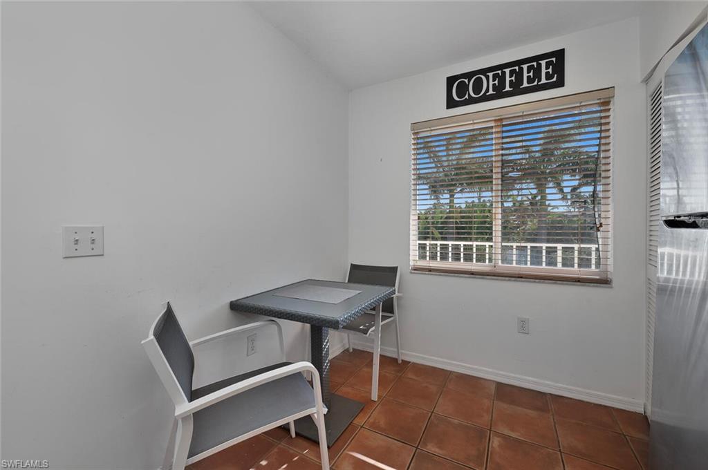 3021 Sandpiper Bay CIR # E206