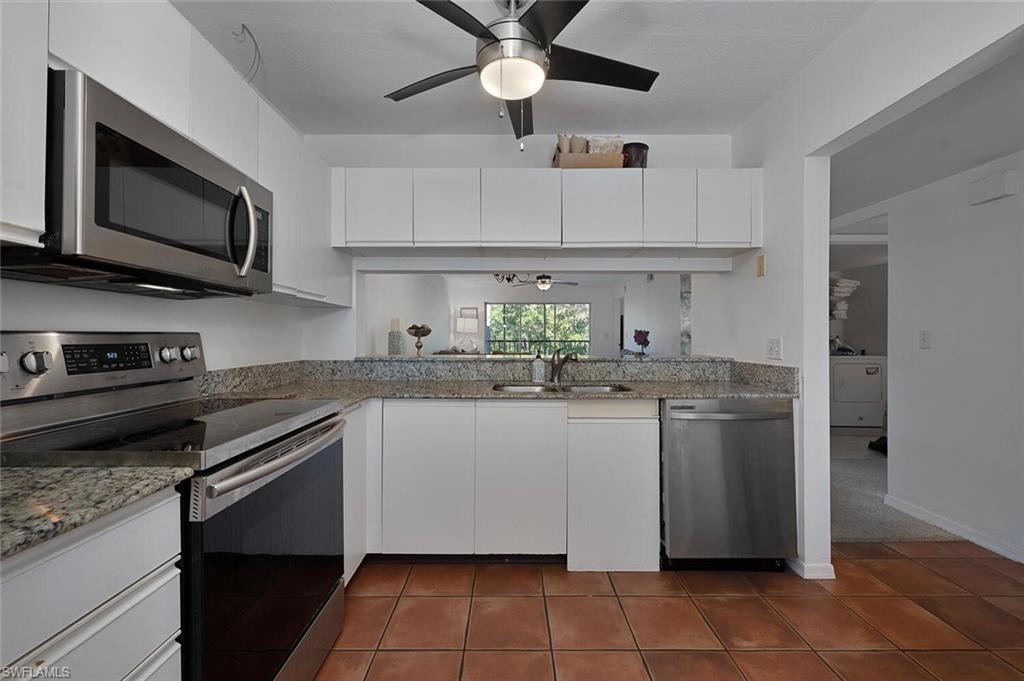 3021 Sandpiper Bay CIR # E206