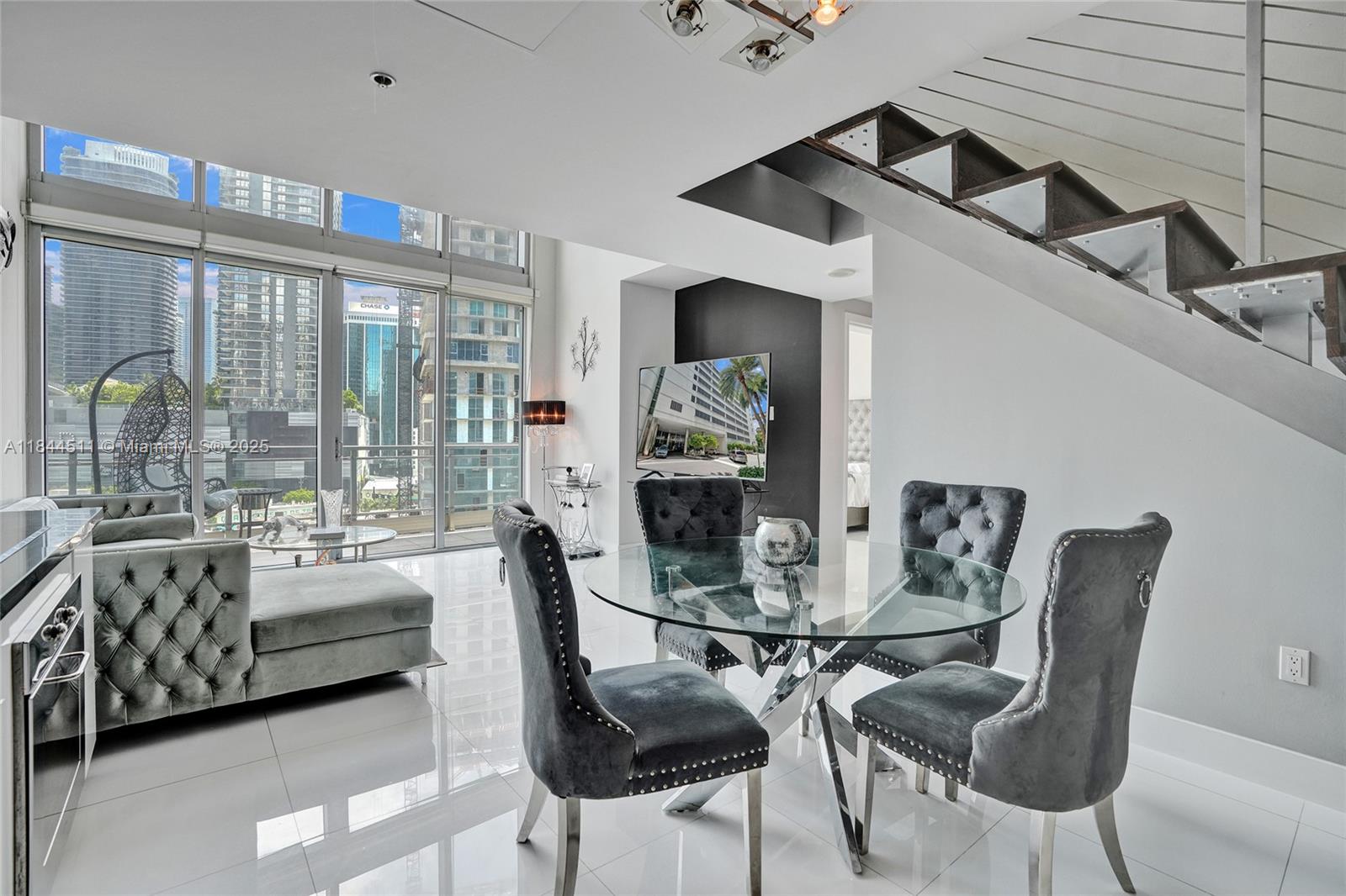 92 SW 3rd St # 905