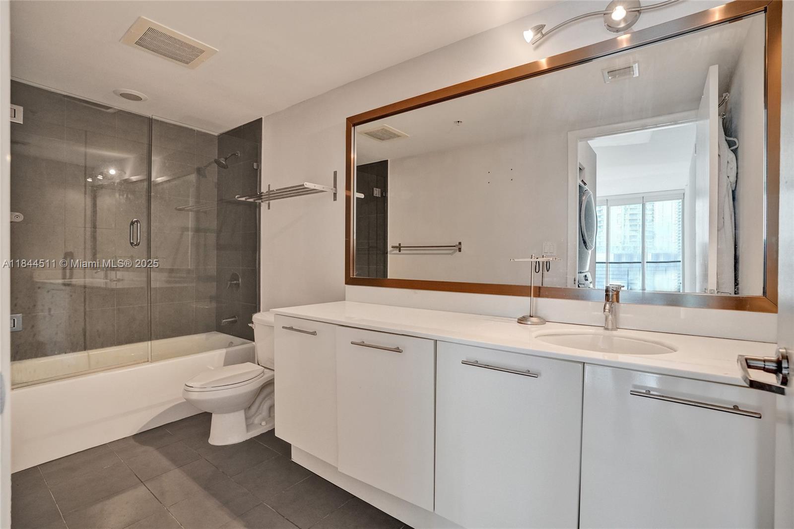92 SW 3rd St # 905