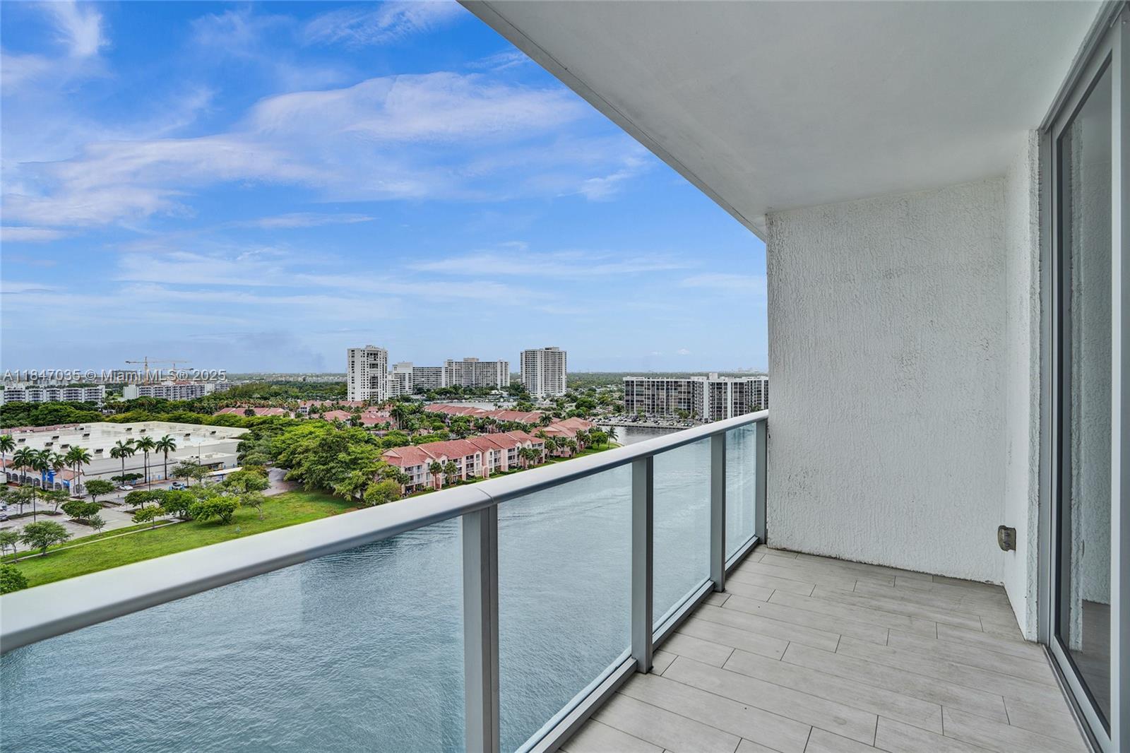 4010 S Ocean Dr # R908