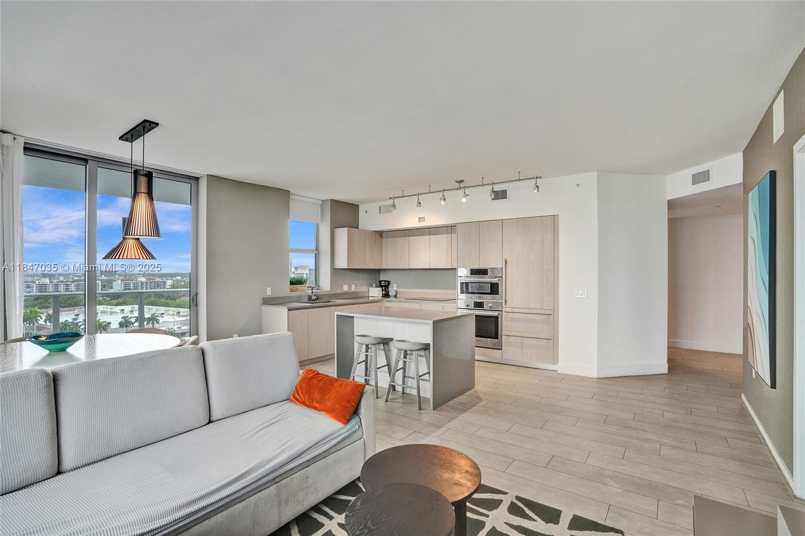 4010 S Ocean Dr # R908
