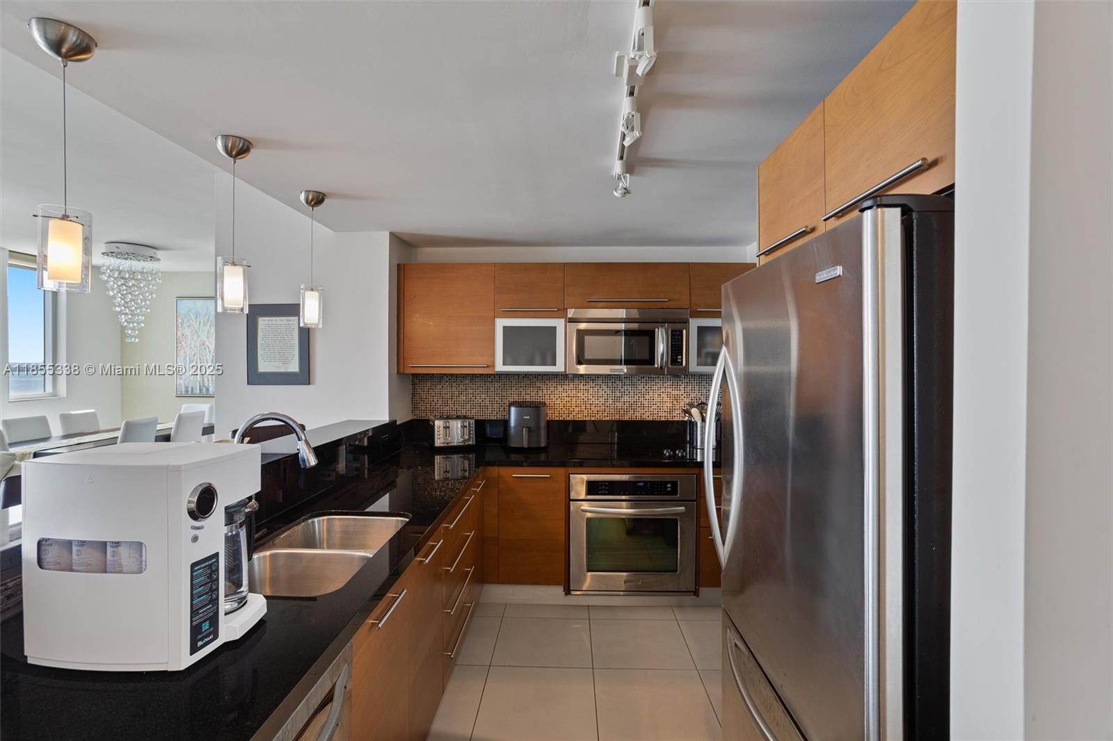 244 Biscayne Blvd # 1803