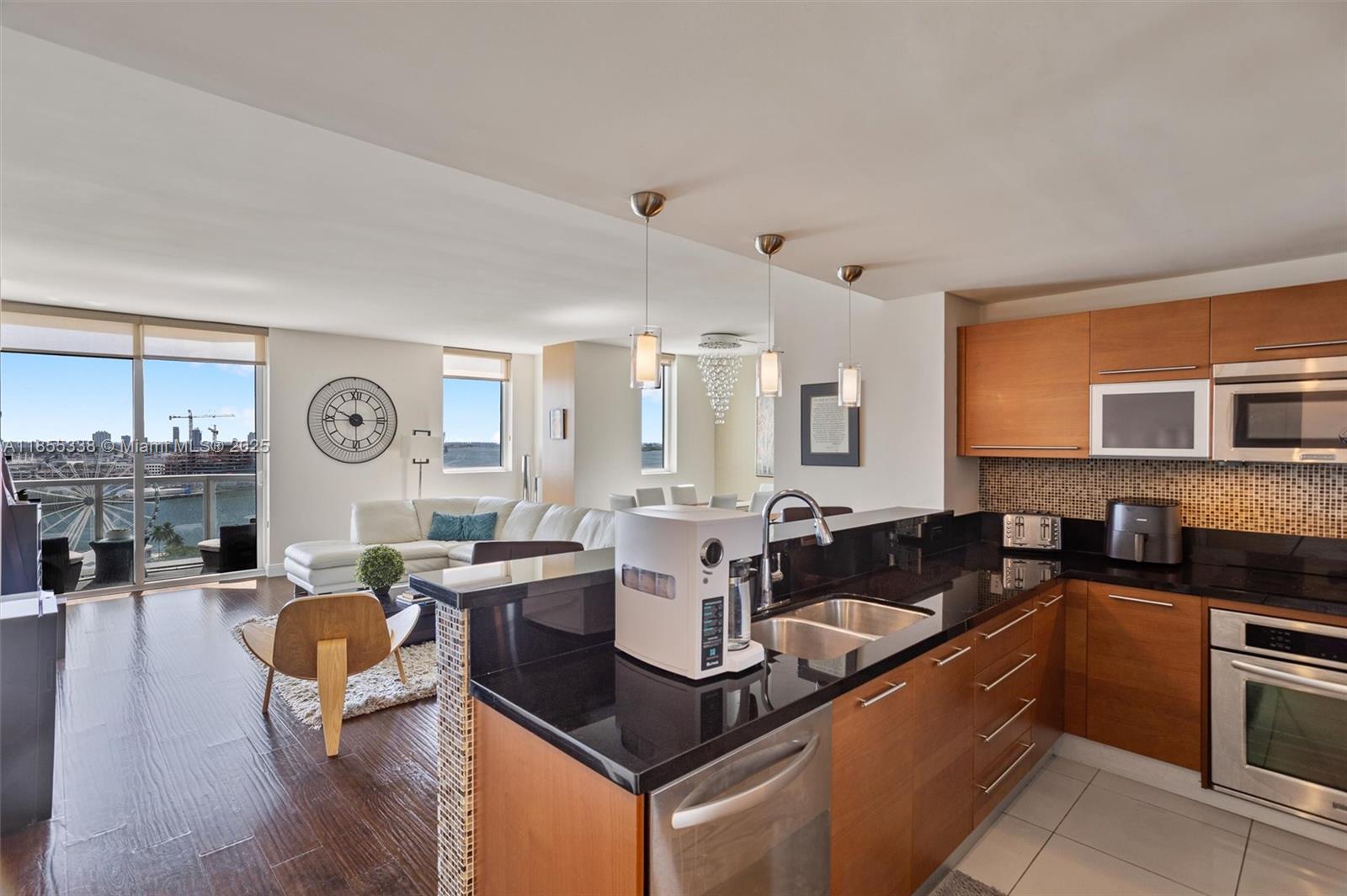 244 Biscayne Blvd # 1803