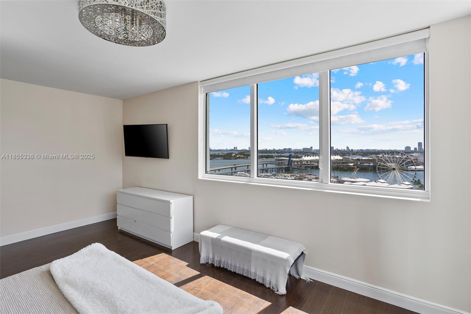 244 Biscayne Blvd # 1803