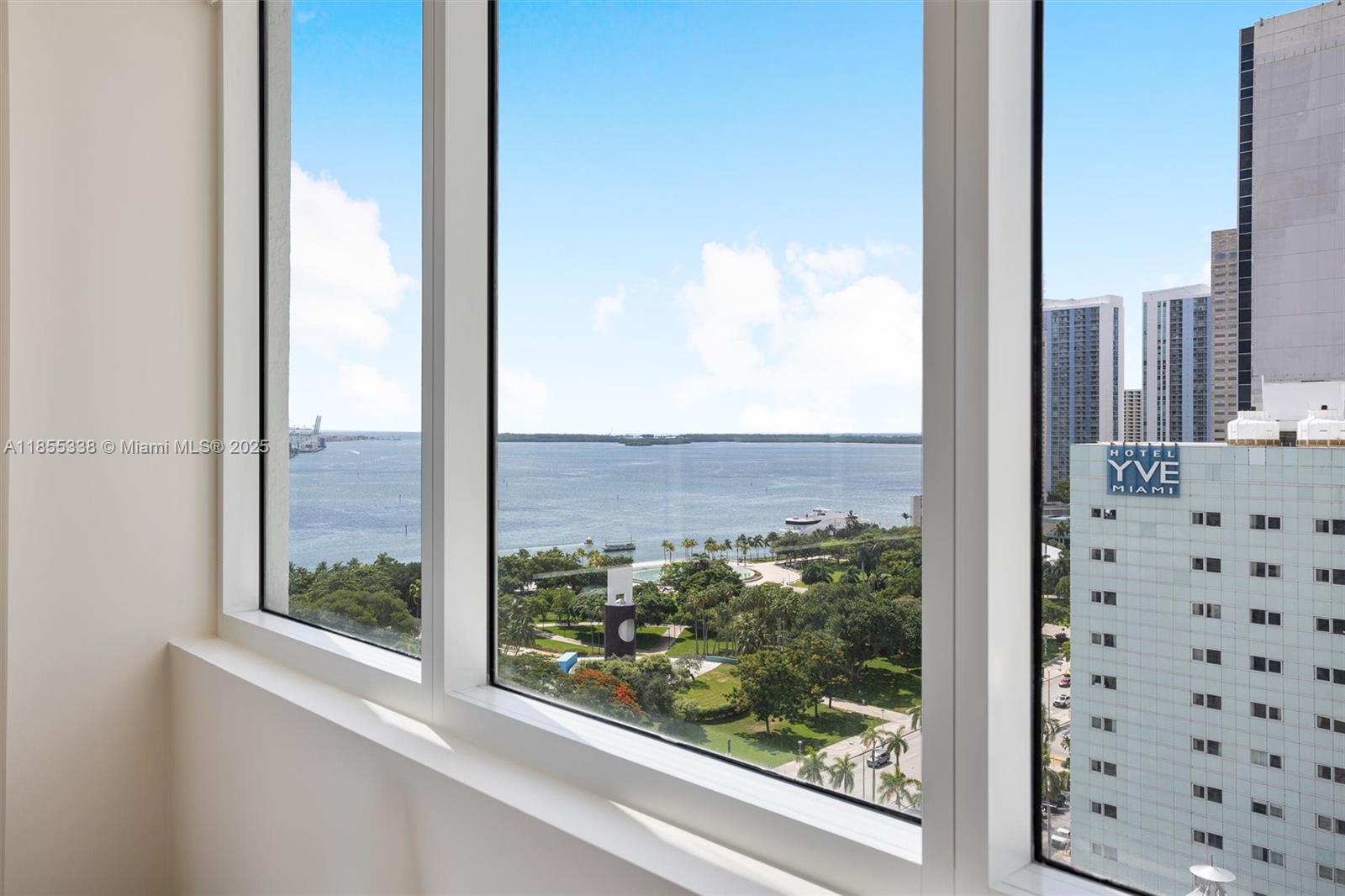 244 Biscayne Blvd # 1803