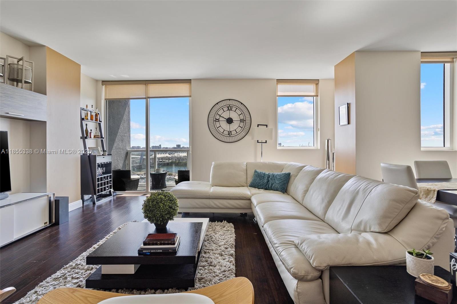 244 Biscayne Blvd # 1803