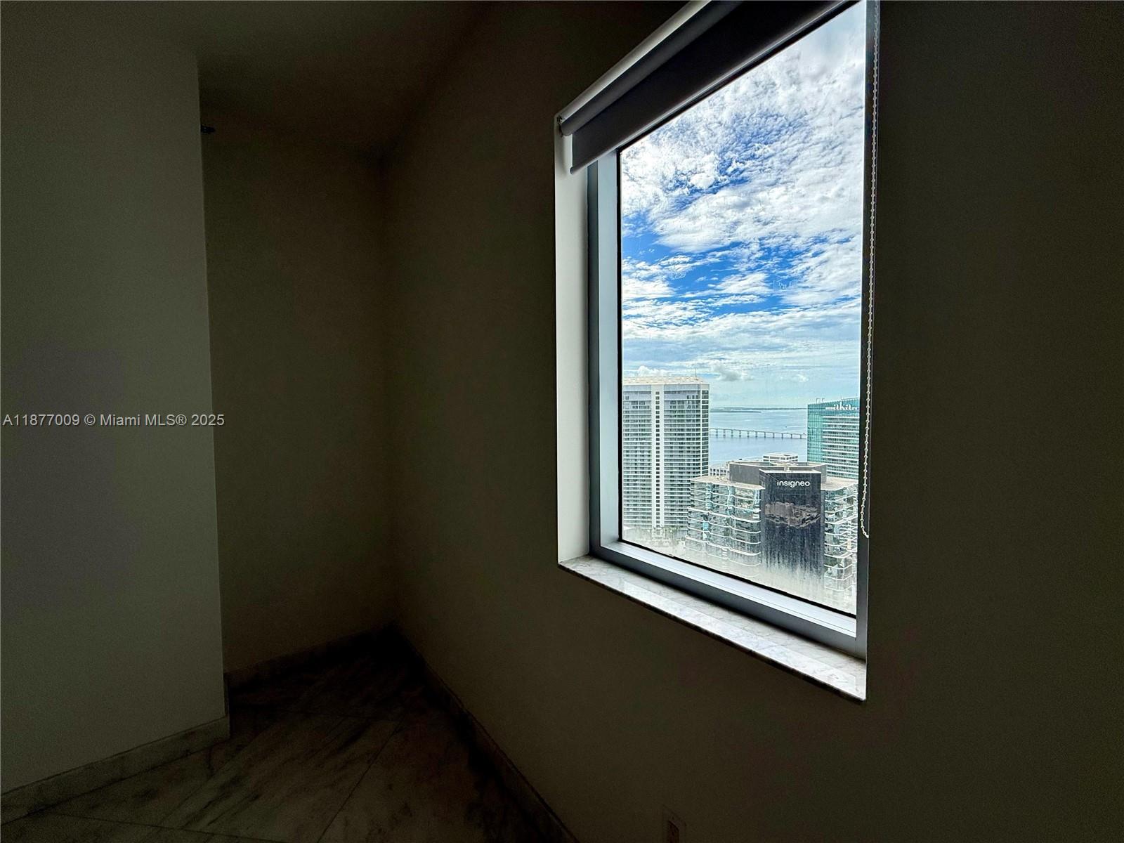 1060 Brickell Ave # 4305