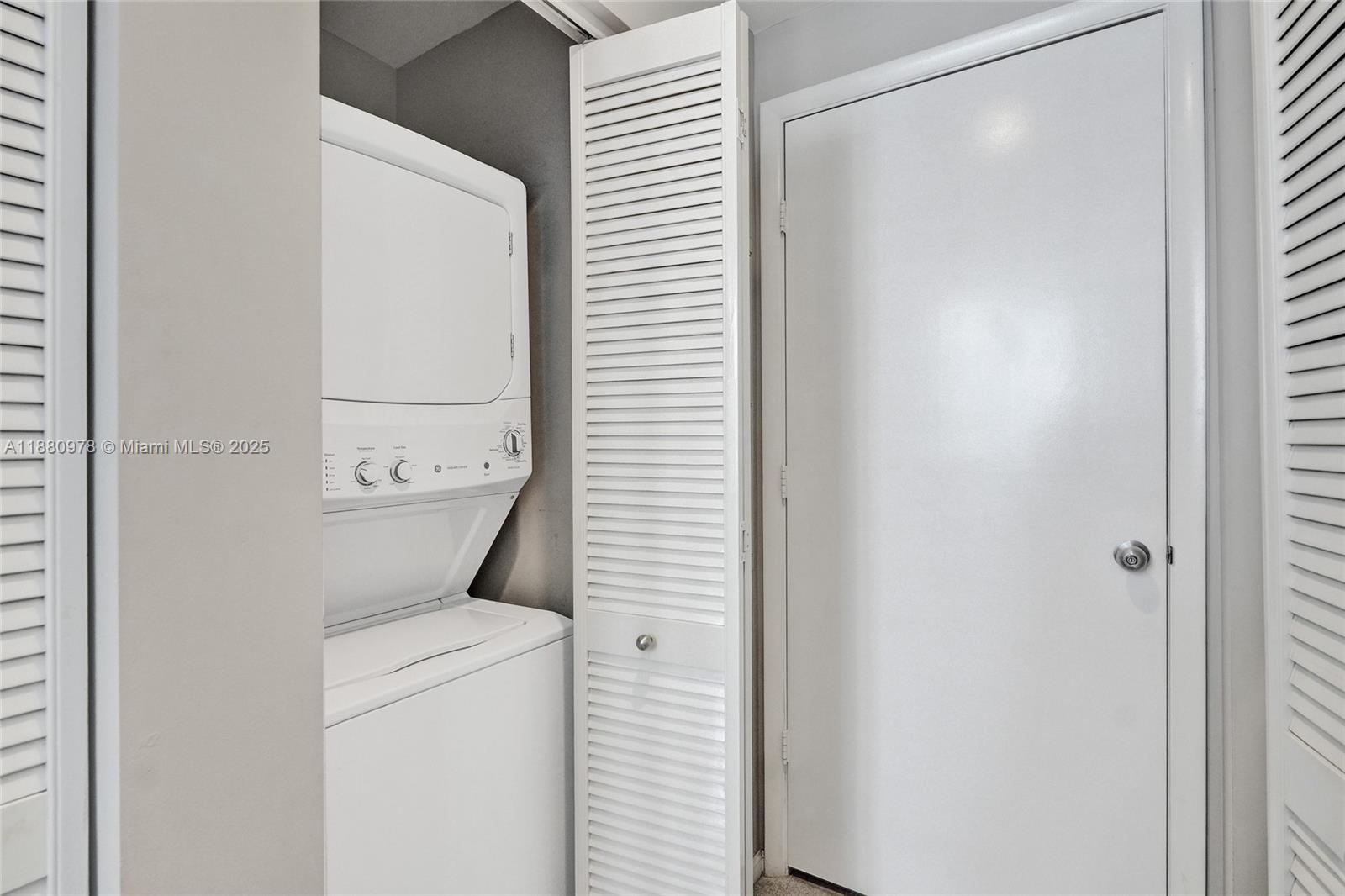 801 Brickell Key Blvd # 808