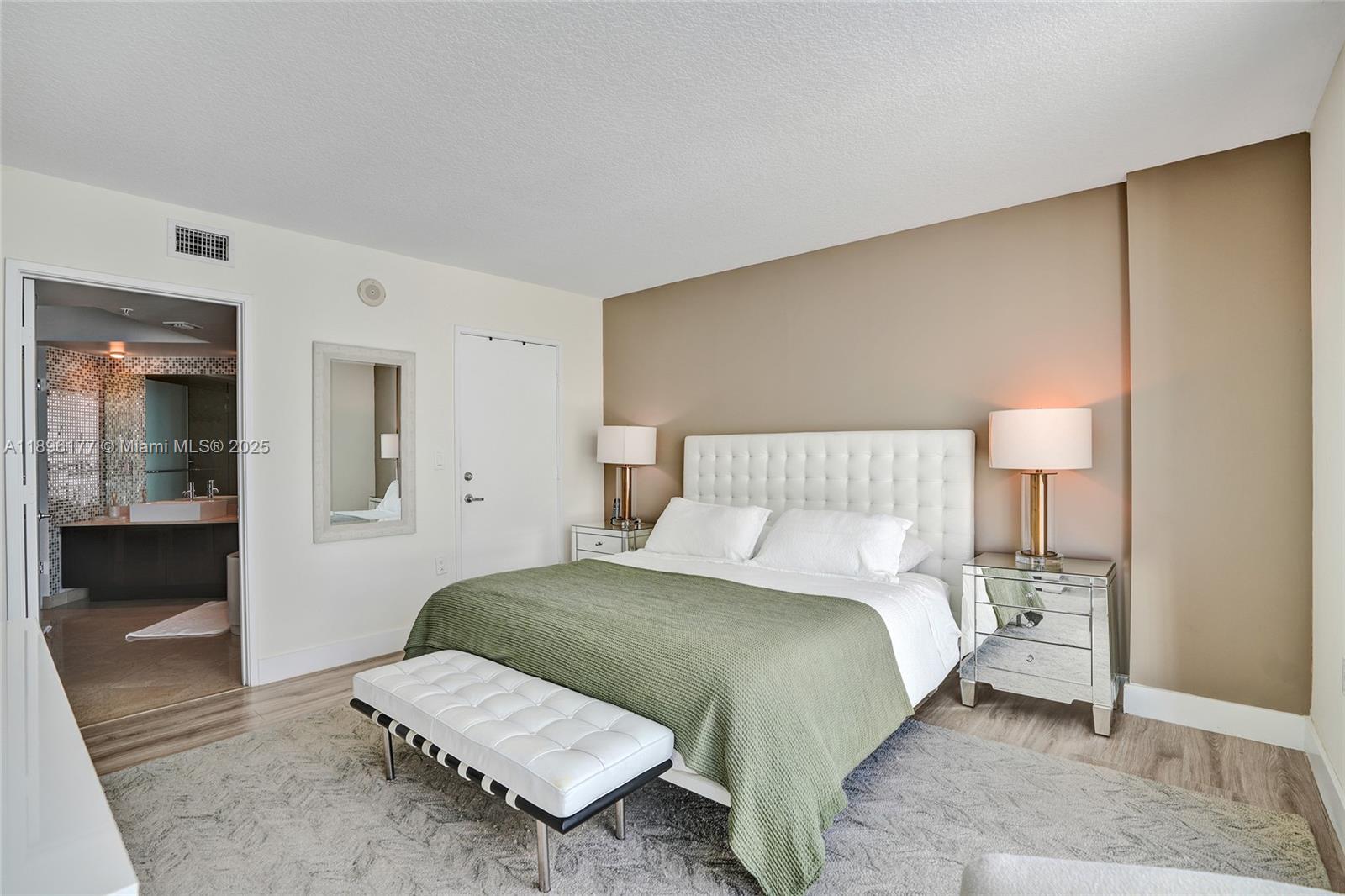 150 Sunny Isles Blvd # 1601, Sunny Isles Beach Unit: 1-1601