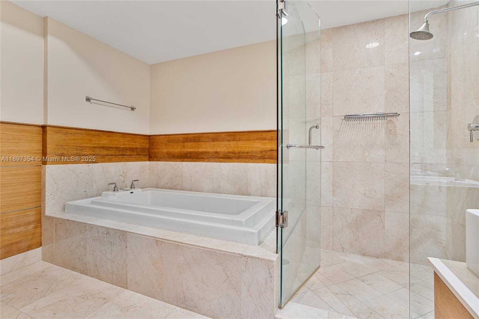 218 SE 14th St # 2105, Miami Unit: 2105