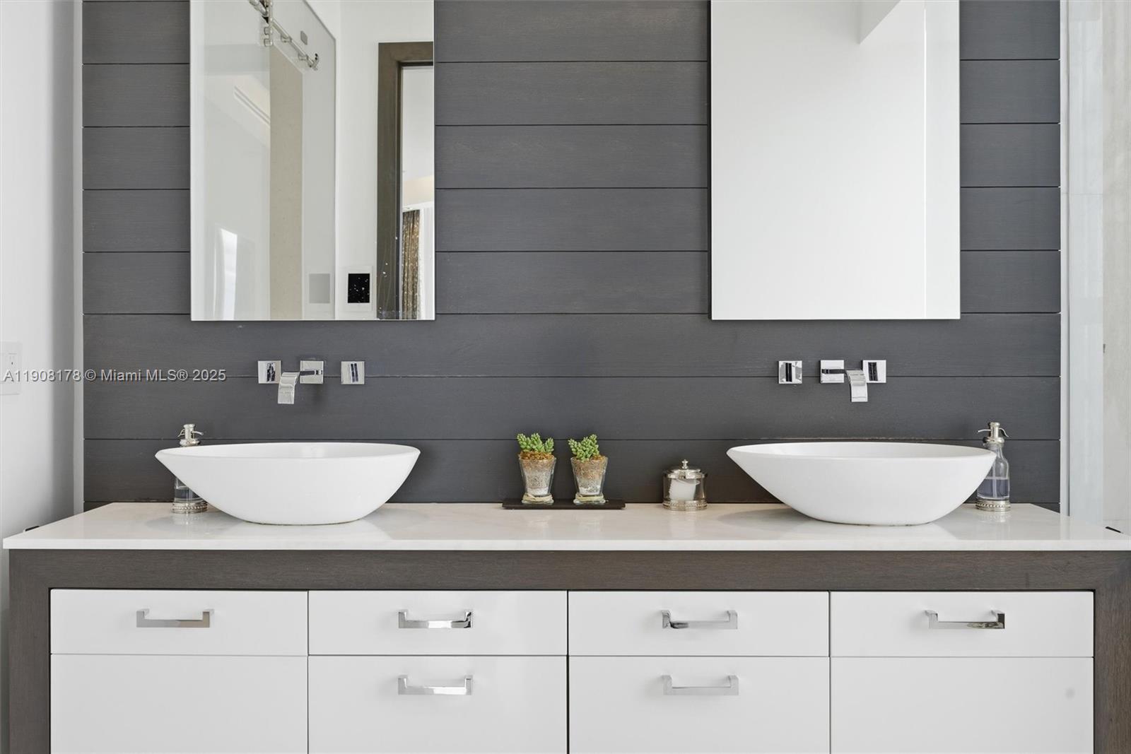 16001 Collins Ave # 3504