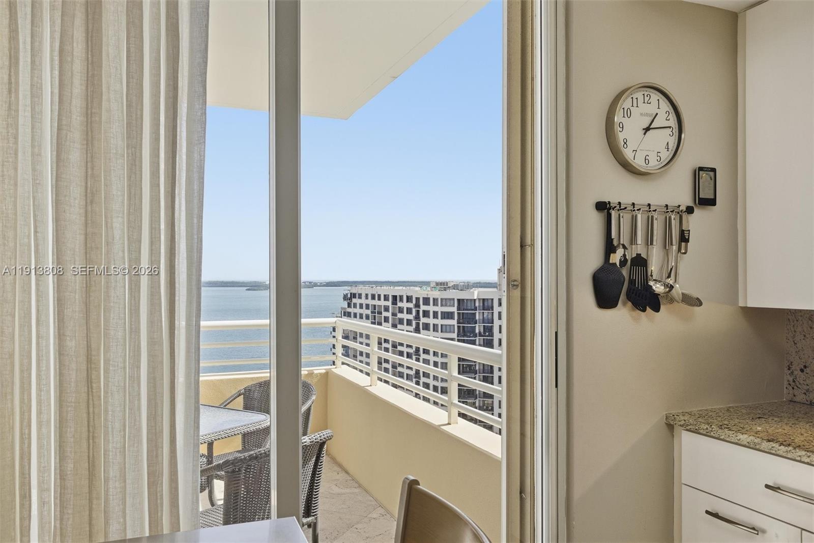 888 Brickell Key Dr # 1903