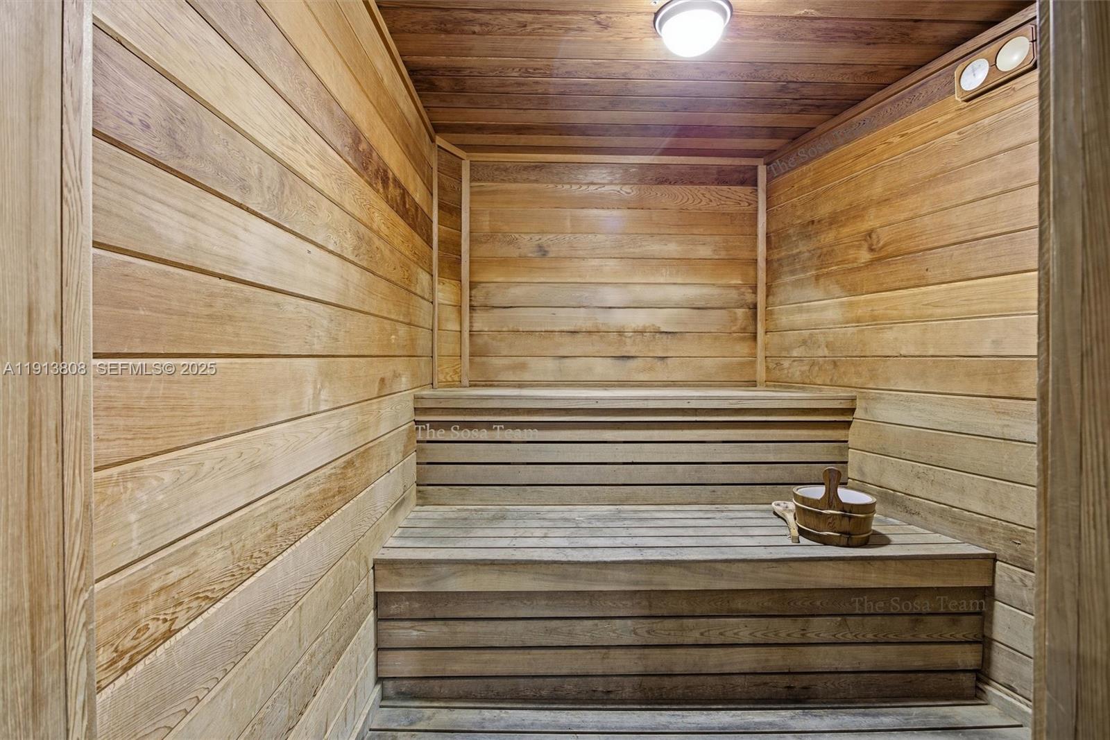 888 Brickell Key Dr # 1903