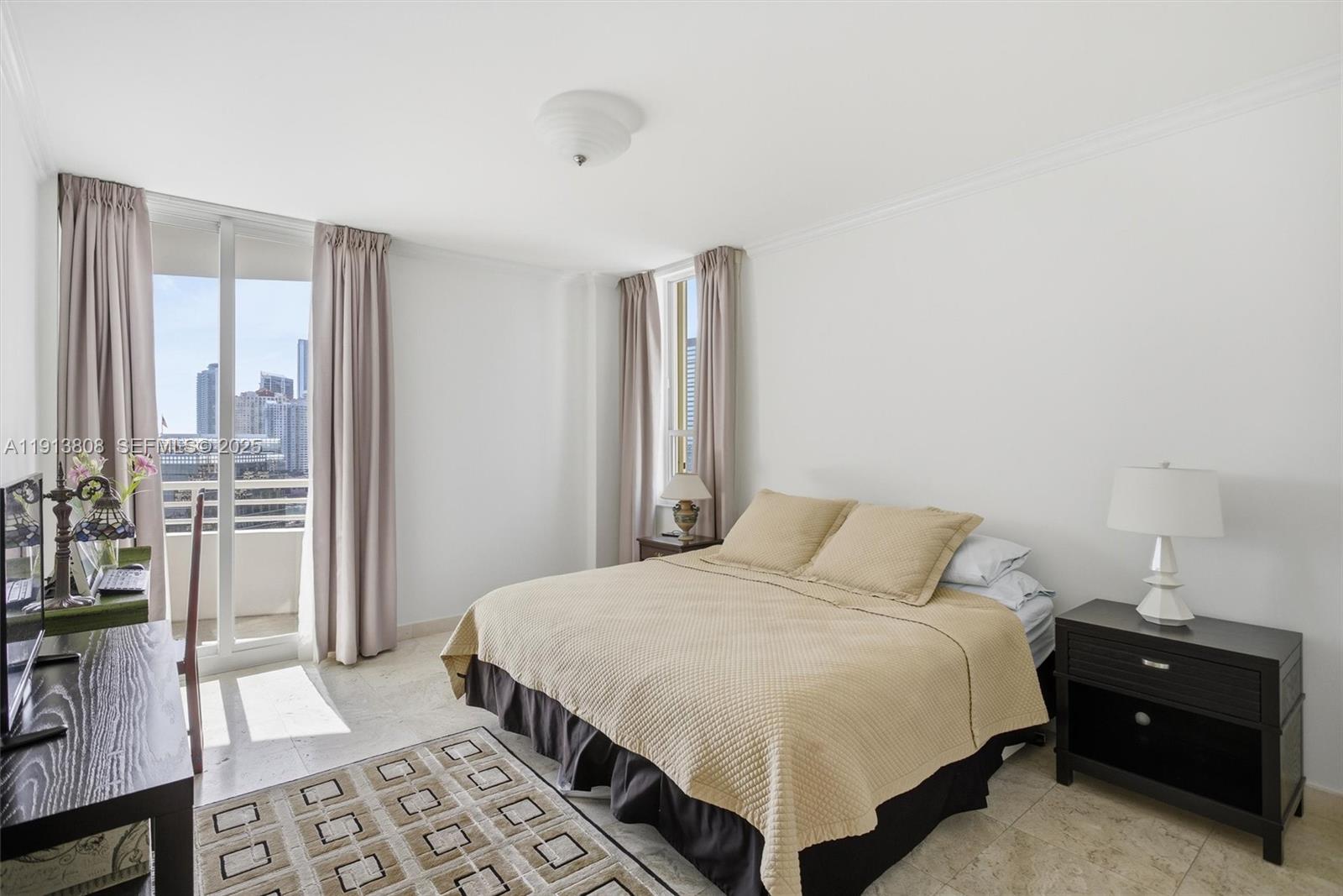 888 Brickell Key Dr # 1903