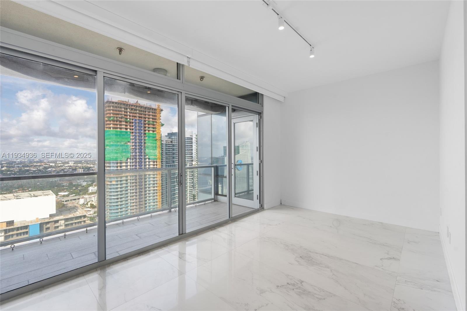 1425 Brickell Ave # 47B