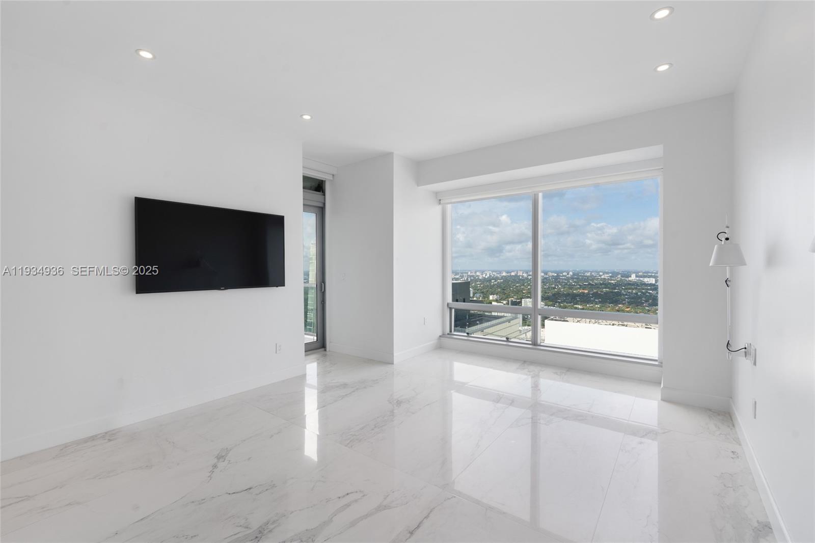 1425 Brickell Ave # 47B