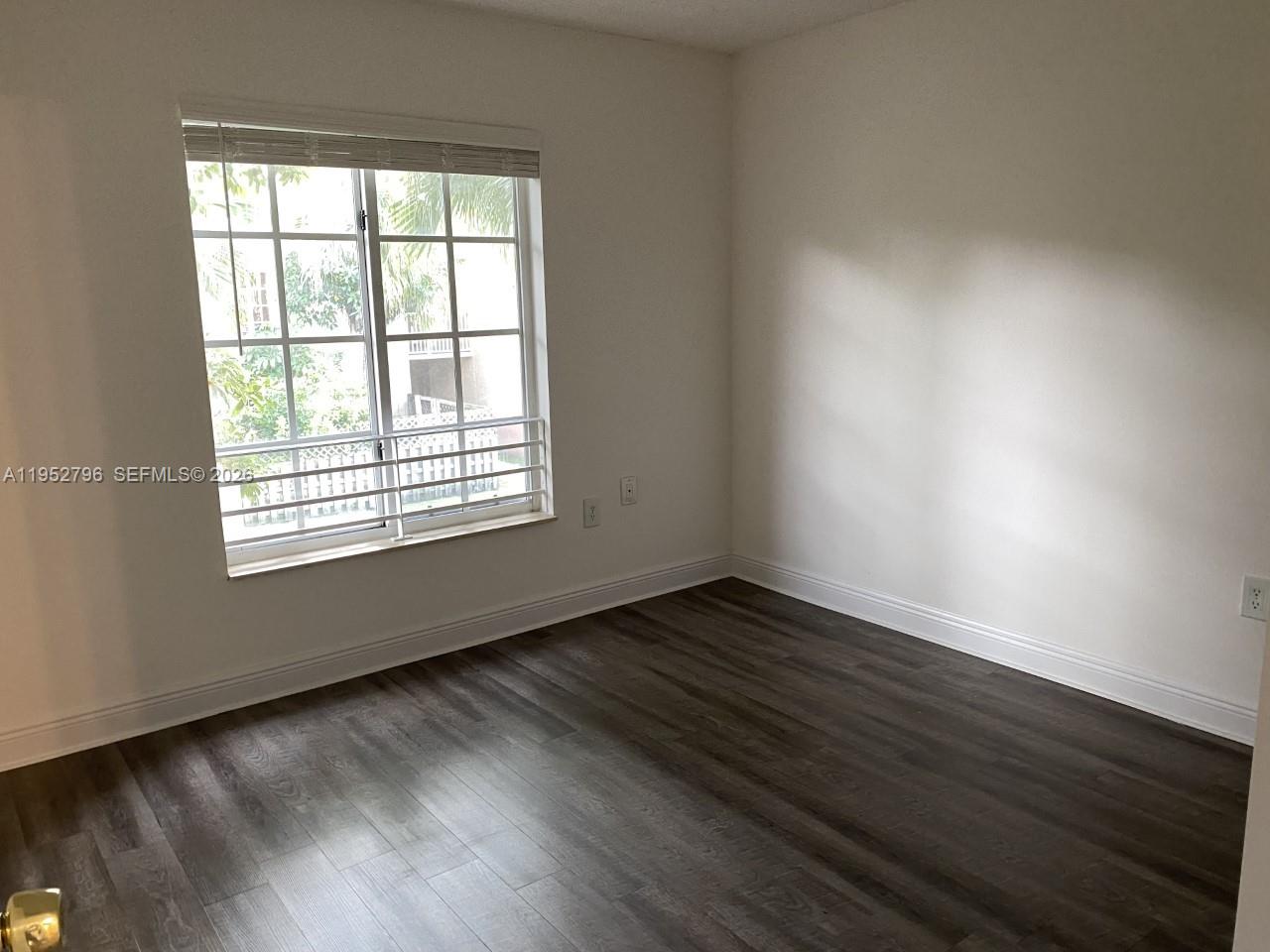 5112 NW 79th Ave # 206