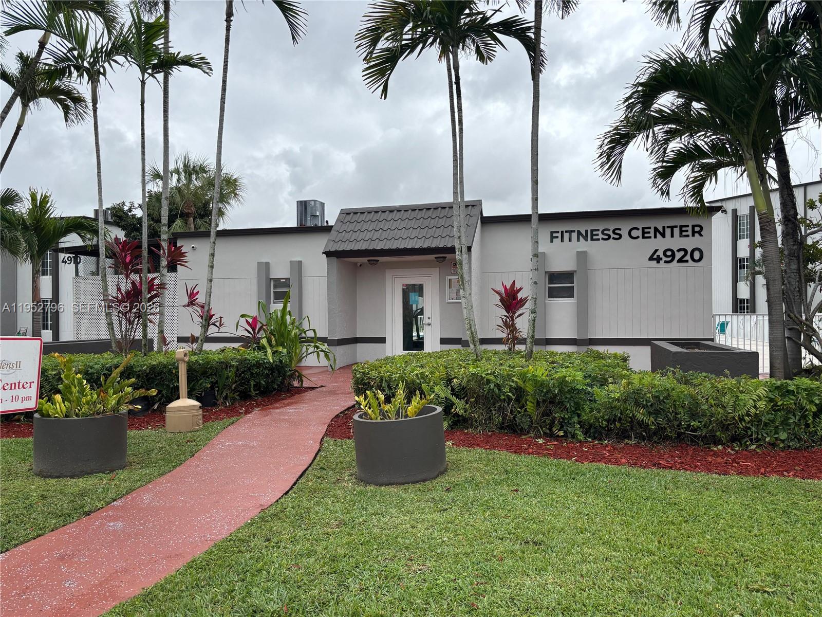 5112 NW 79th Ave # 206