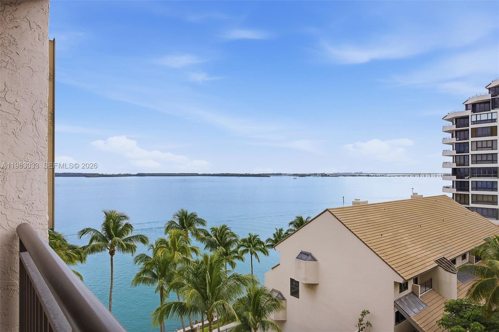 540 Brickell Key Dr # 823