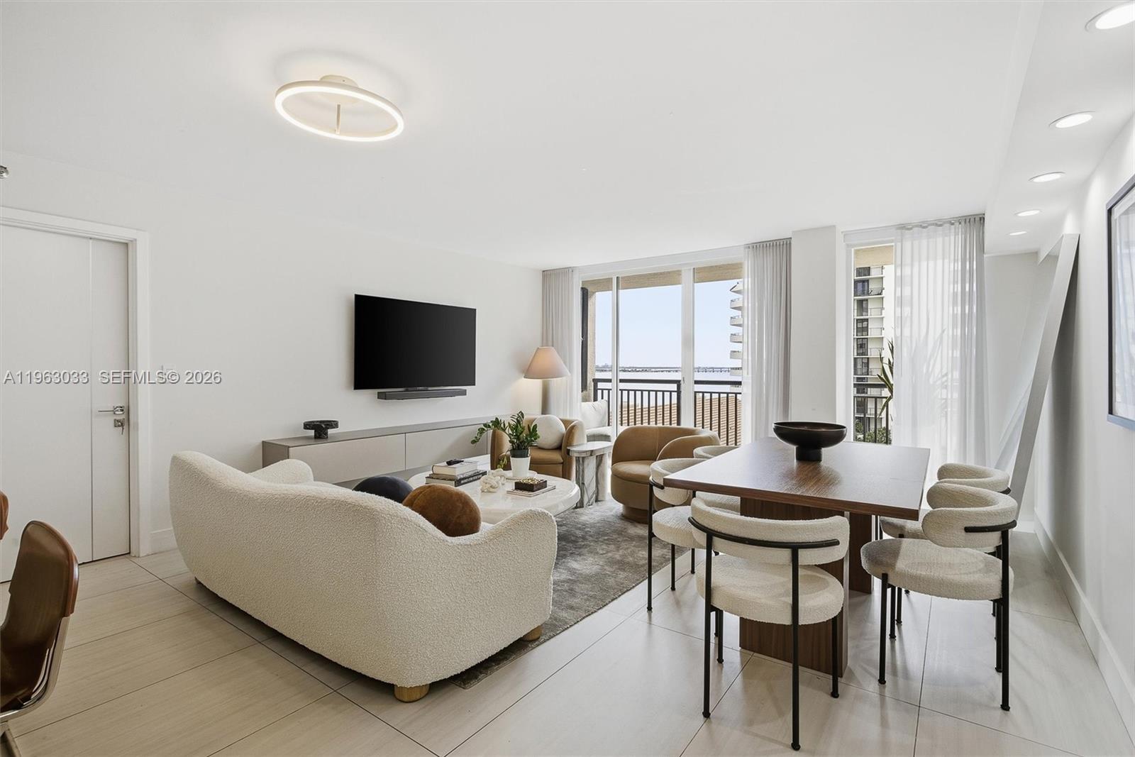 540 Brickell Key Dr # 823