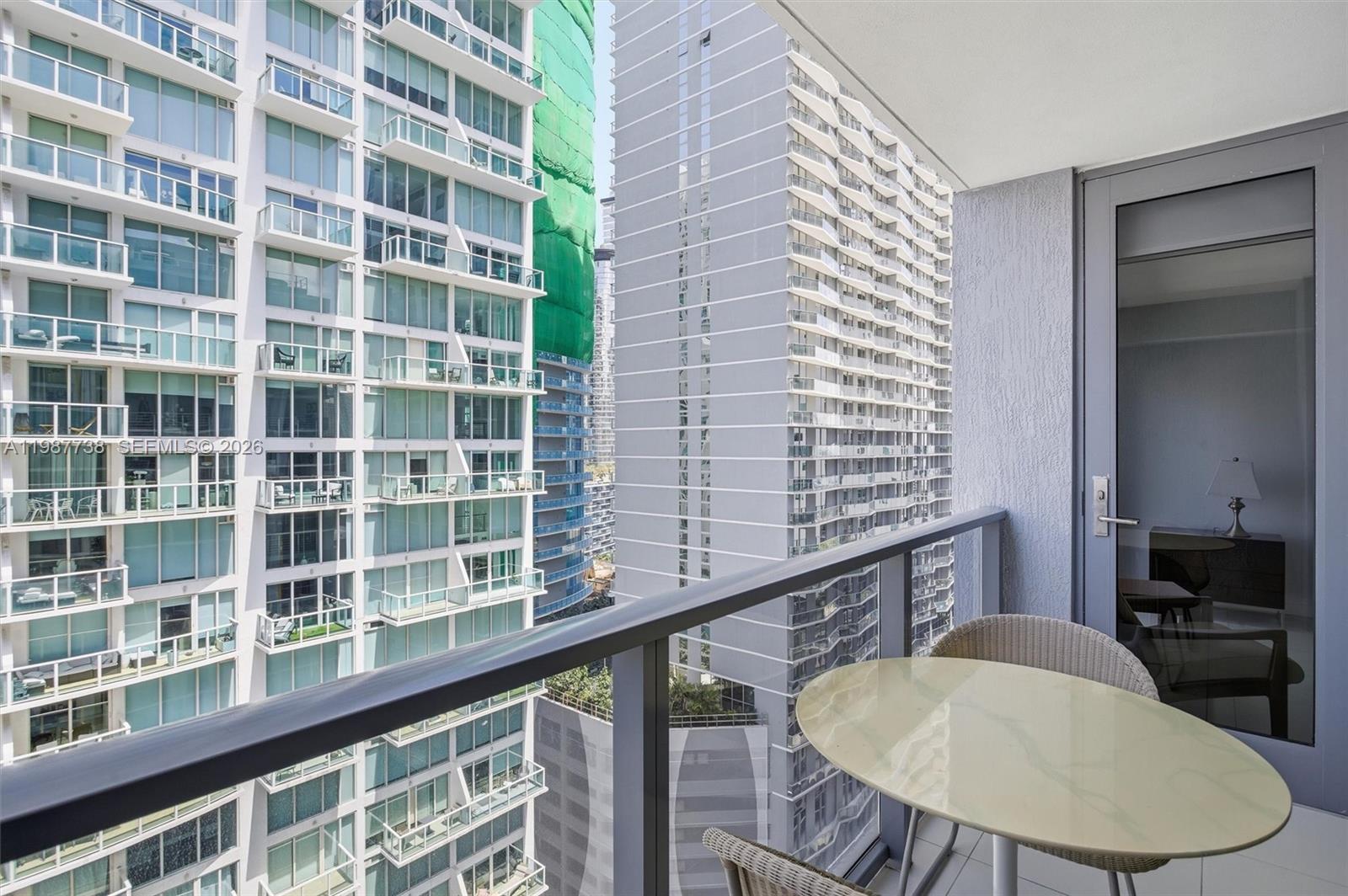 31 SE 6th St # 2504