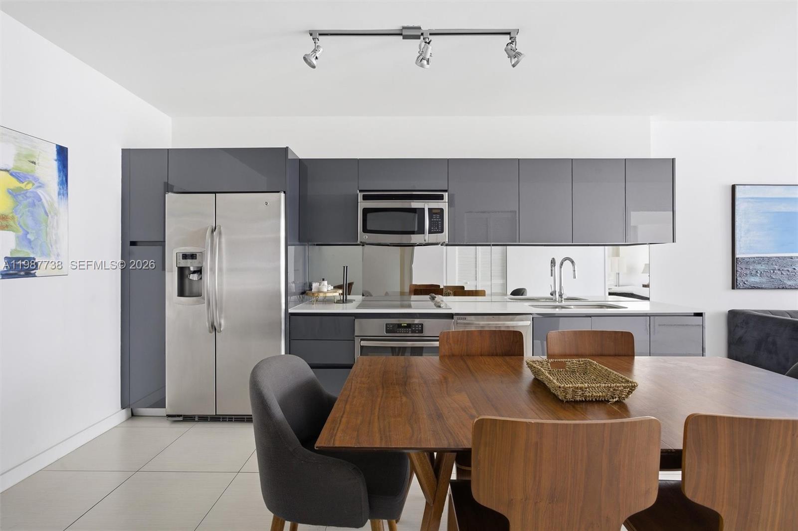31 SE 6th St # 2504