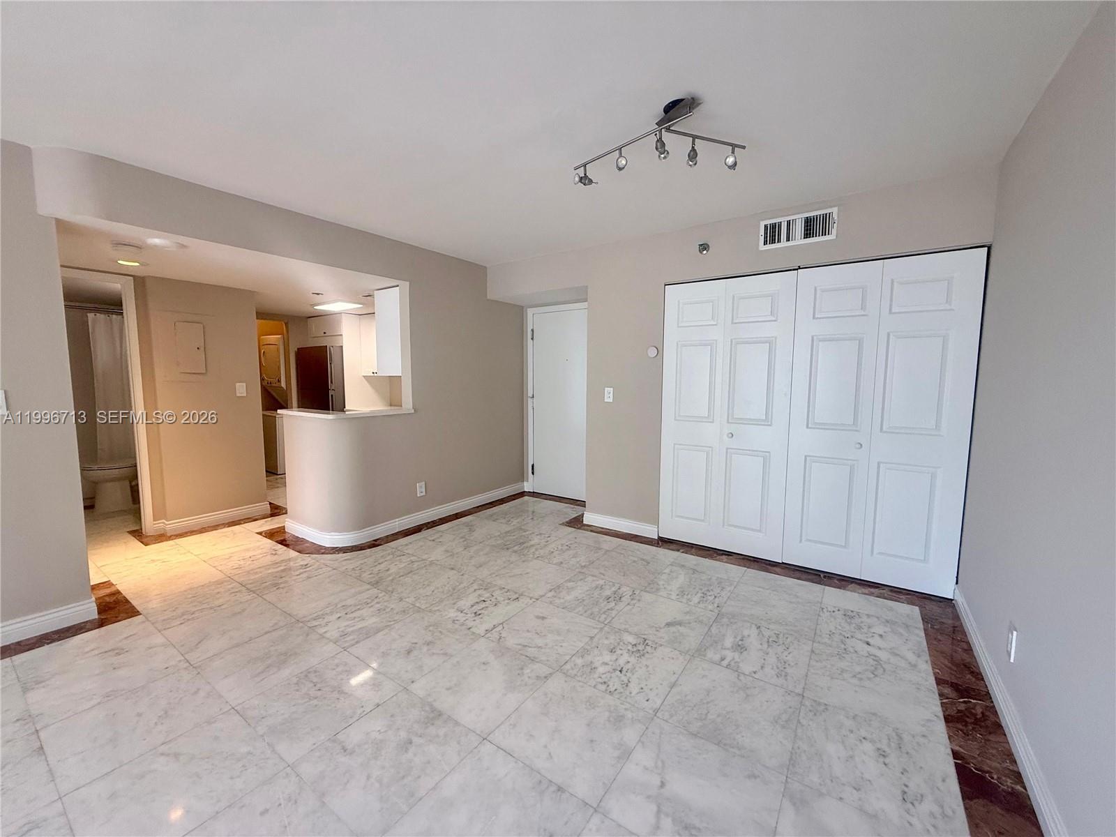 770 Claughton Island Dr # 1105