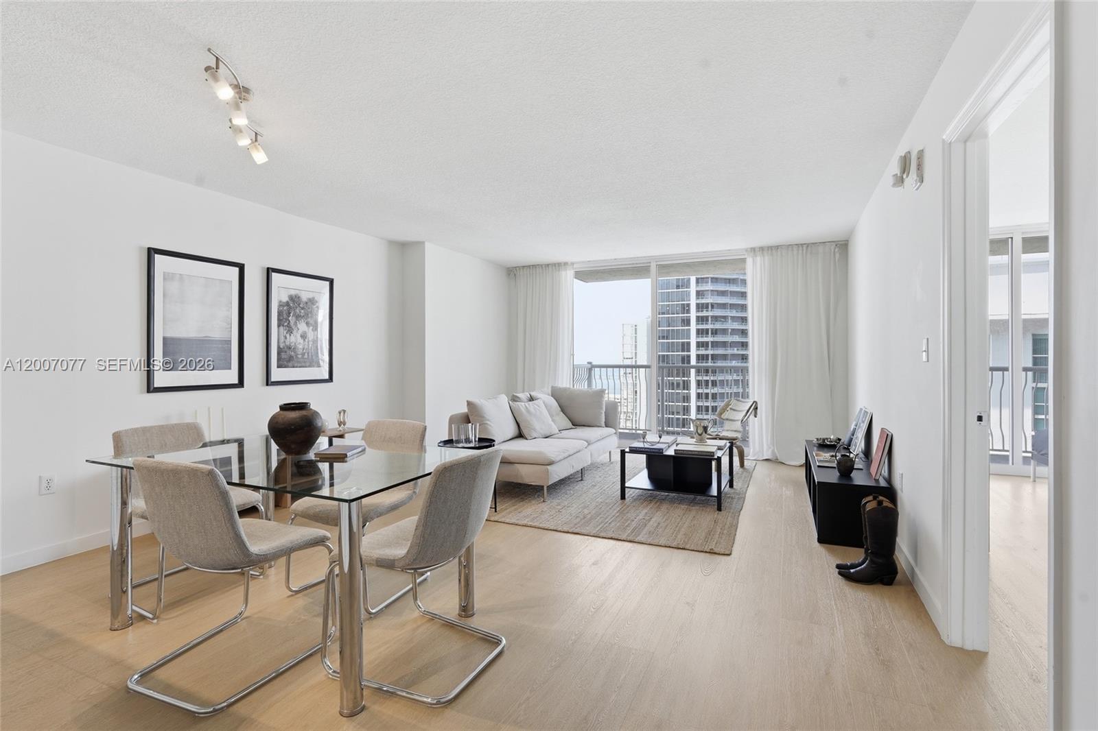 1200 Brickell Bay Dr # 2603