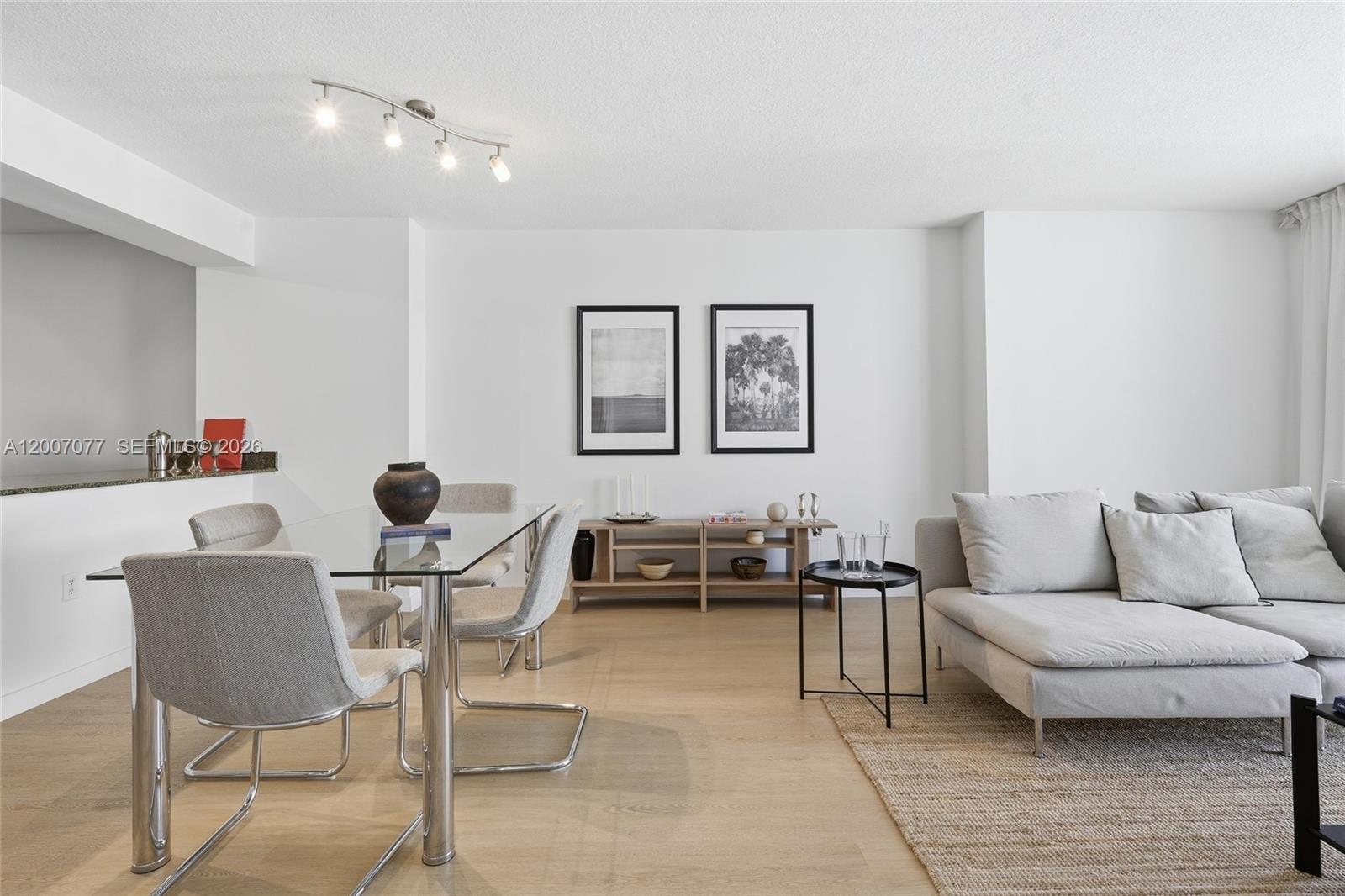 1200 Brickell Bay Dr # 2603