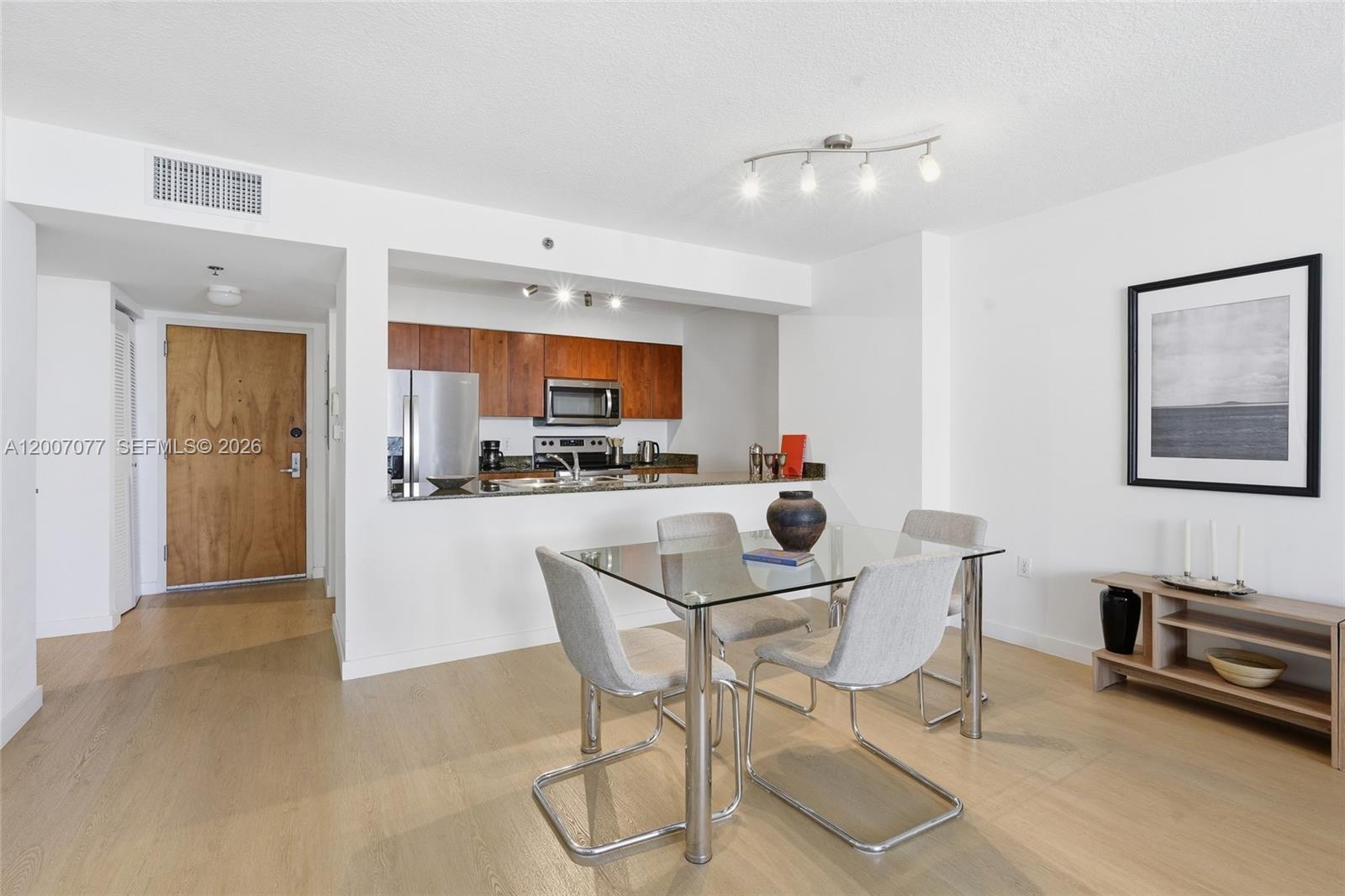 1200 Brickell Bay Dr # 2603
