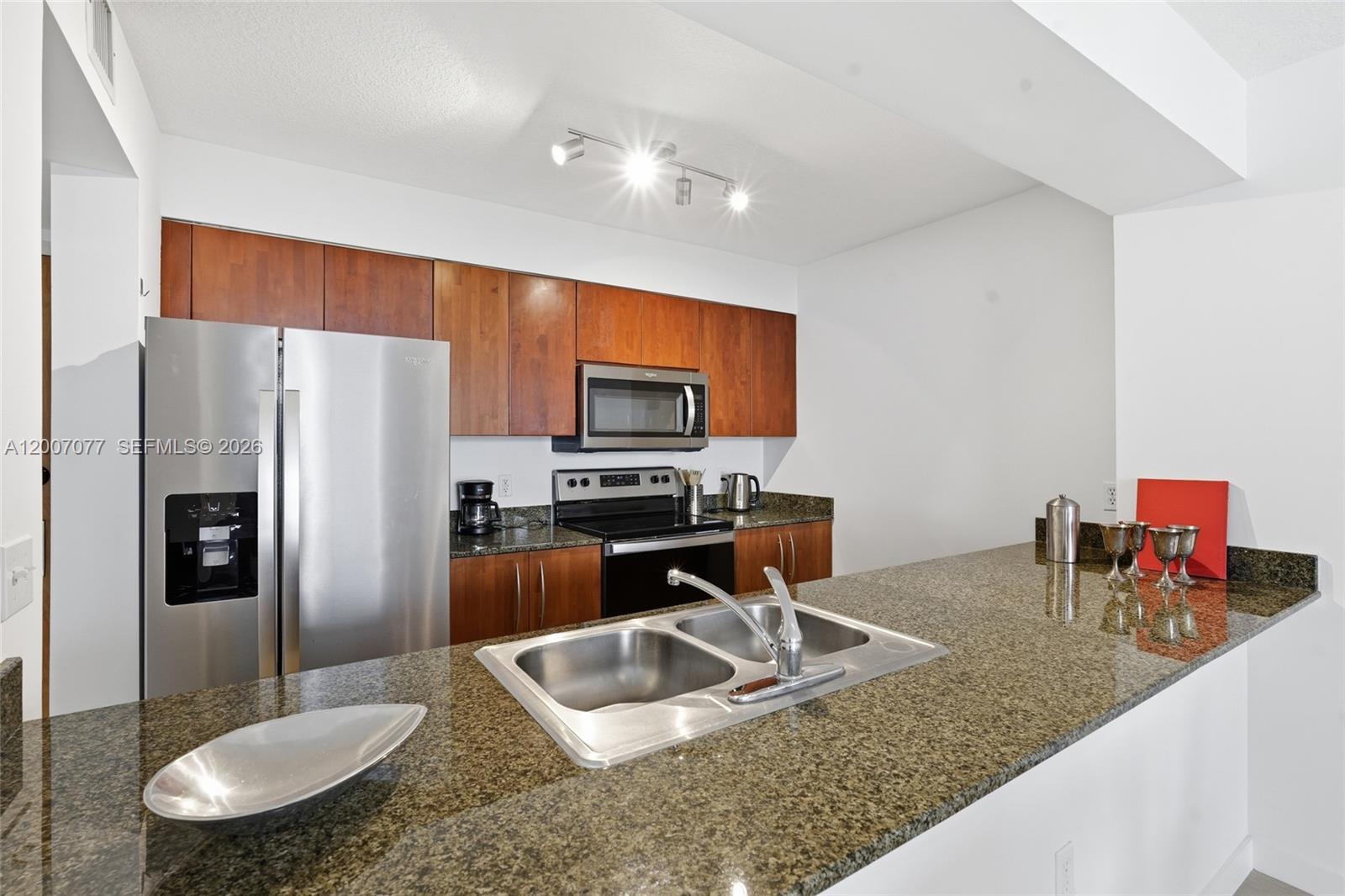 1200 Brickell Bay Dr # 2603
