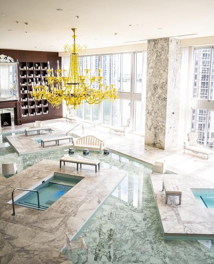 475 Brickell Ave # 1012