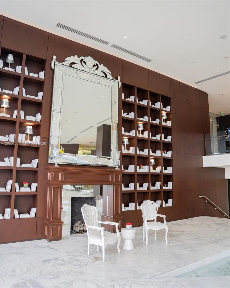 475 Brickell Ave # 1012