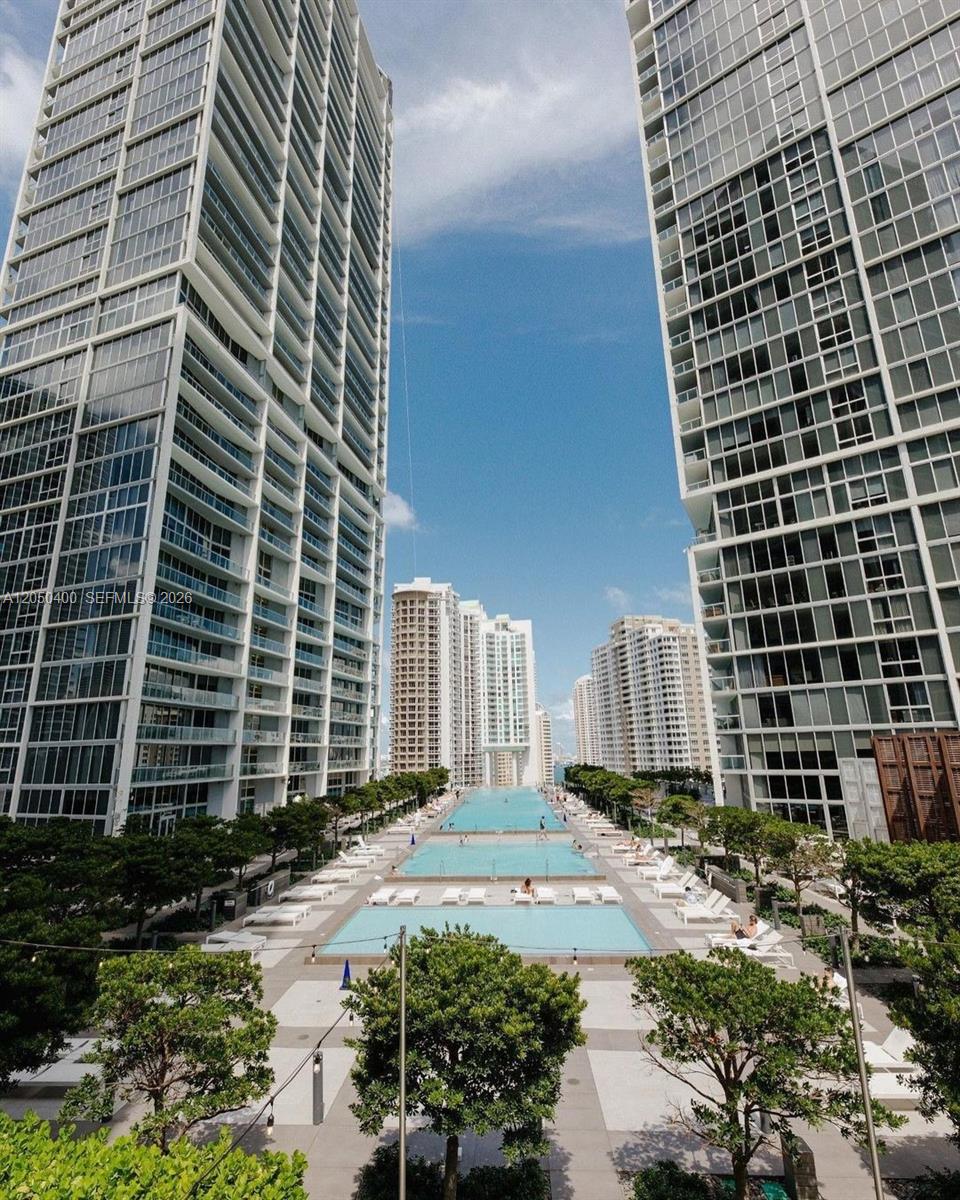 475 Brickell Ave # 1012