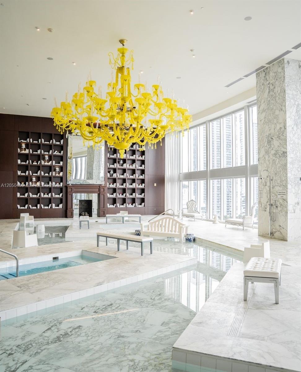 475 Brickell Ave # 1012