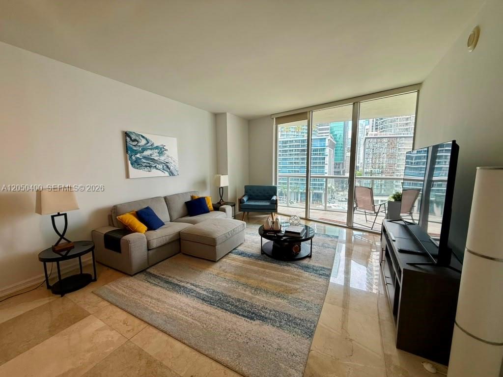 475 Brickell Ave # 1012
