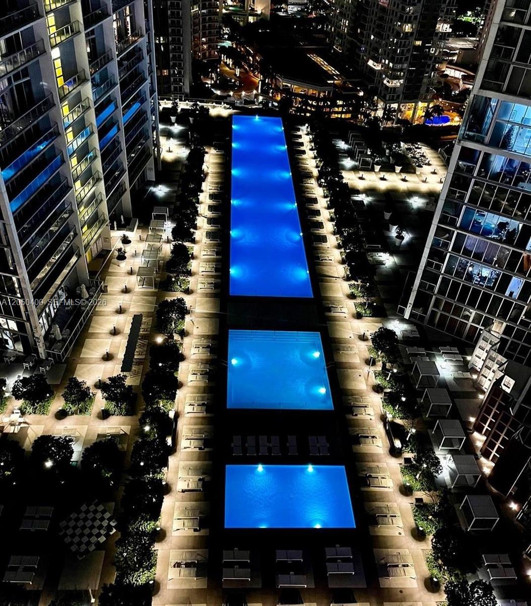 475 Brickell Ave # 1012