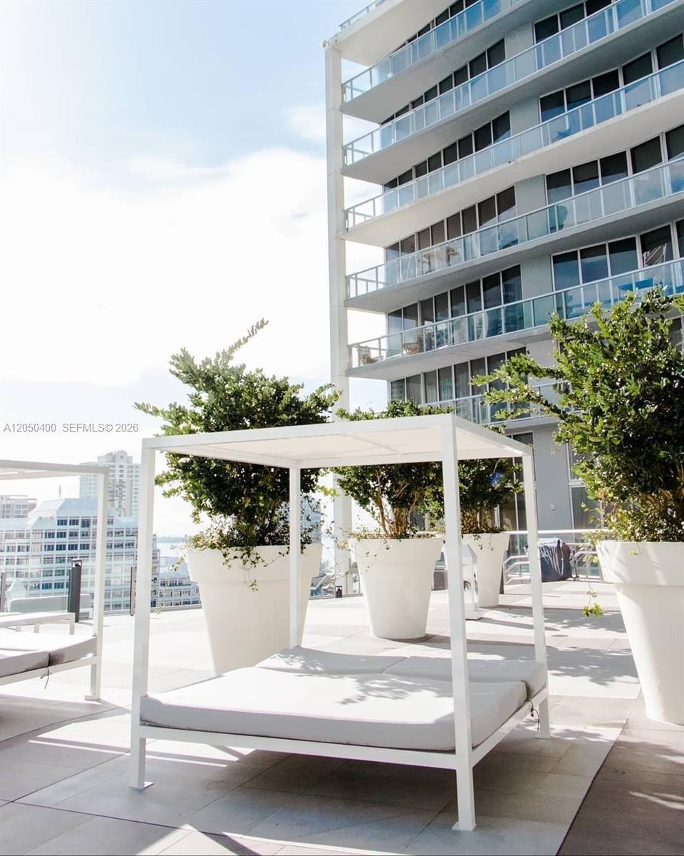 475 Brickell Ave # 1012