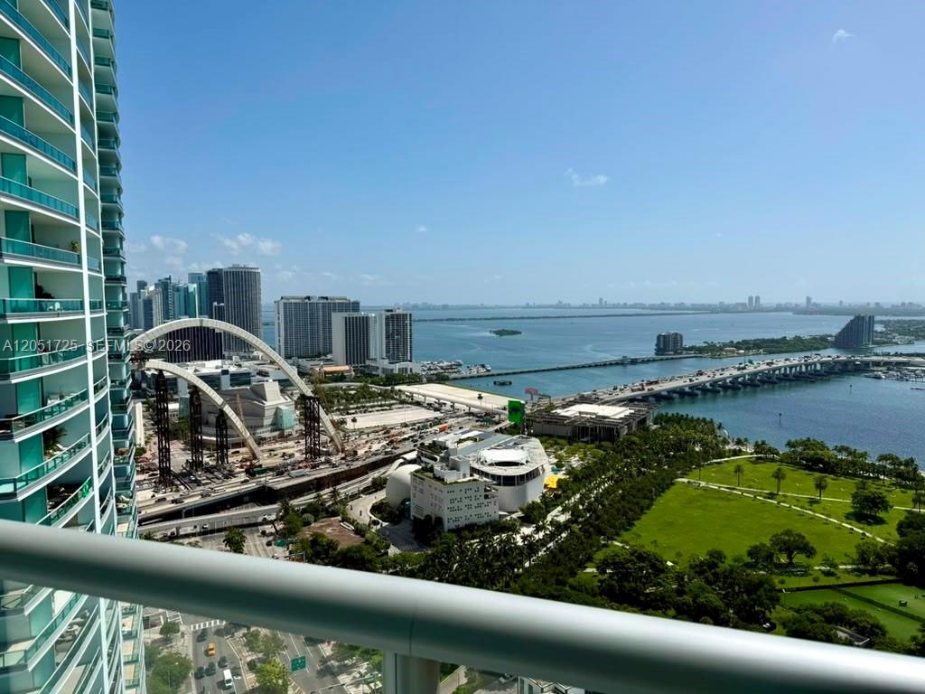 888 Biscayne Blvd # 3611