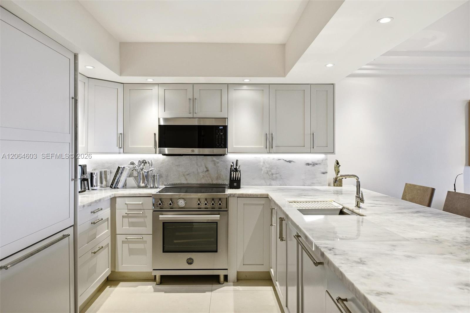 5600 Collins Ave # 15S