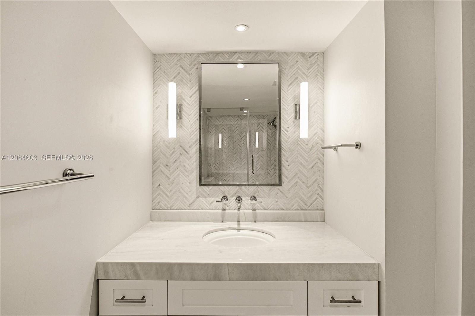 5600 Collins Ave # 15S